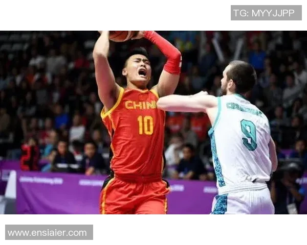 姚明全身漫画展现篮球巨星风采与艺术魅力的完美结合