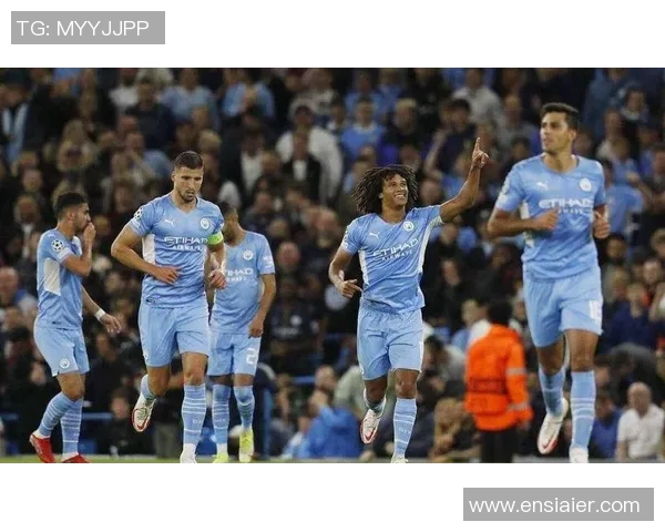 欧冠激战：尤文图斯逆转曼城红牌争议引发全场热议